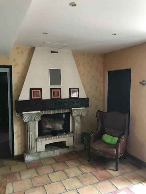 Moulin Sous La Vergne Nanteuil-en-Vallée エクステリア 写真